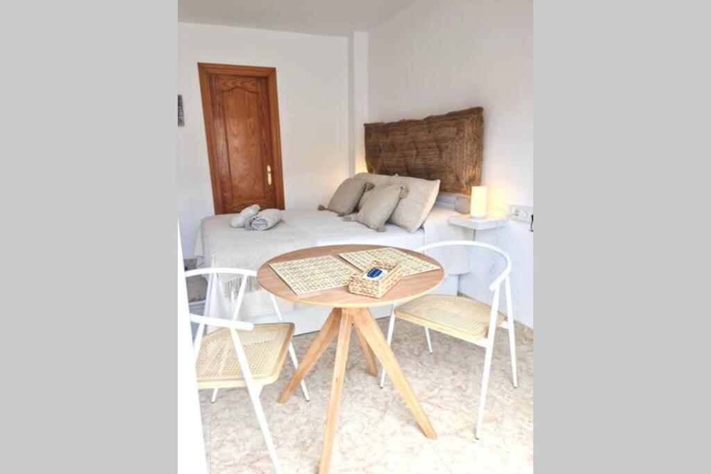 Ferienwohnung Calmahouse Carihuela Torremolinos Exterior foto